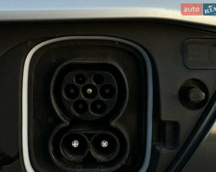 Серый Хендай Kona Electric, объемом двигателя 0 л и пробегом 159 тыс. км за 16900 $, фото 20 на Automoto.ua