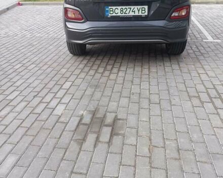 Серый Хендай Kona Electric, объемом двигателя 0 л и пробегом 80 тыс. км за 17300 $, фото 9 на Automoto.ua