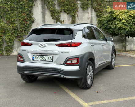 Серый Хендай Kona Electric, объемом двигателя 0 л и пробегом 26 тыс. км за 18850 $, фото 22 на Automoto.ua