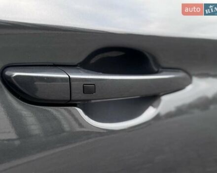 Сірий Хендай Kona Electric, об'ємом двигуна 0 л та пробігом 88 тис. км за 18700 $, фото 32 на Automoto.ua