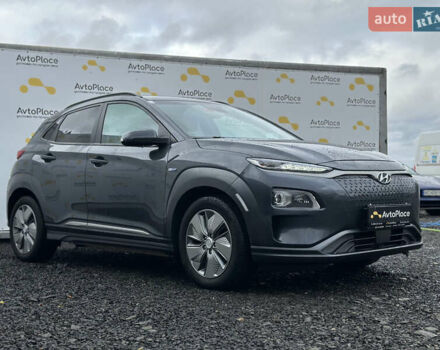 Серый Хендай Kona Electric, объемом двигателя 0 л и пробегом 167 тыс. км за 17700 $, фото 74 на Automoto.ua