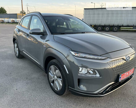 Серый Хендай Kona Electric, объемом двигателя 0 л и пробегом 30 тыс. км за 16900 $, фото 77 на Automoto.ua