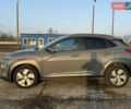 Серый Хендай Kona Electric, объемом двигателя 0 л и пробегом 77 тыс. км за 19700 $, фото 2 на Automoto.ua
