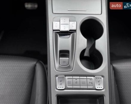 Сірий Хендай Kona Electric, об'ємом двигуна 0 л та пробігом 88 тис. км за 18700 $, фото 28 на Automoto.ua