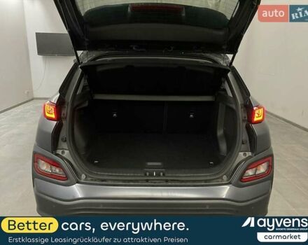 Серый Хендай Kona Electric, объемом двигателя 0 л и пробегом 42 тыс. км за 16200 $, фото 60 на Automoto.ua