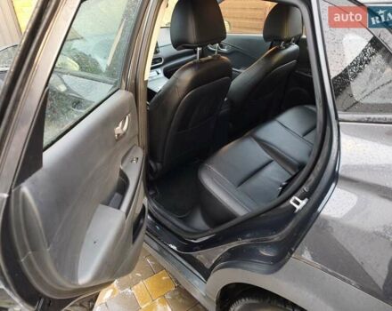 Серый Хендай Kona Electric, объемом двигателя 0 л и пробегом 121 тыс. км за 16000 $, фото 11 на Automoto.ua