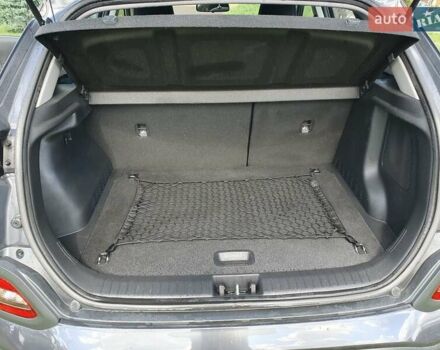 Серый Хендай Kona Electric, объемом двигателя 0 л и пробегом 135 тыс. км за 17100 $, фото 15 на Automoto.ua