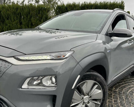 Сірий Хендай Kona Electric, об'ємом двигуна 0 л та пробігом 61 тис. км за 15780 $, фото 3 на Automoto.ua