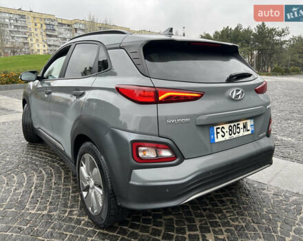 Сірий Хендай Kona Electric, об'ємом двигуна 0 л та пробігом 61 тис. км за 15780 $, фото 11 на Automoto.ua