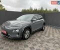 Серый Хендай Kona Electric, объемом двигателя 0 л и пробегом 40 тыс. км за 16900 $, фото 3 на Automoto.ua