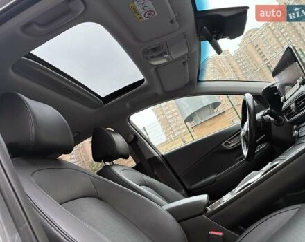Серый Хендай Kona Electric, объемом двигателя 0 л и пробегом 78 тыс. км за 19500 $, фото 64 на Automoto.ua