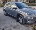 Серый Хендай Kona Electric, объемом двигателя 0 л и пробегом 45 тыс. км за 15999 $, фото 3 на Automoto.ua