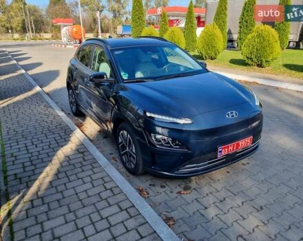 Серый Хендай Kona Electric, объемом двигателя 0 л и пробегом 42 тыс. км за 21500 $, фото 2 на Automoto.ua