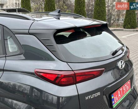 Сірий Хендай Kona Electric, об'ємом двигуна 0 л та пробігом 52 тис. км за 16450 $, фото 17 на Automoto.ua