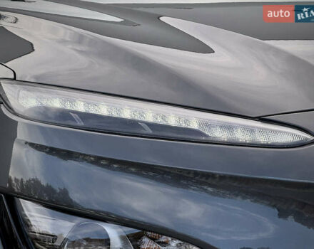 Серый Хендай Kona Electric, объемом двигателя 0 л и пробегом 87 тыс. км за 19552 $, фото 38 на Automoto.ua