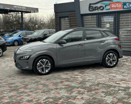 Серый Хендай Kona Electric, объемом двигателя 0 л и пробегом 65 тыс. км за 17999 $, фото 5 на Automoto.ua