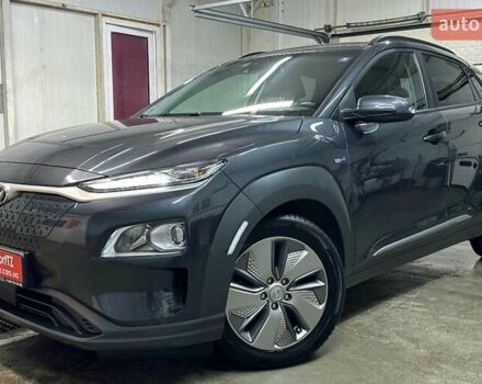 Серый Хендай Kona Electric, объемом двигателя 0 л и пробегом 65 тыс. км за 19900 $, фото 20 на Automoto.ua