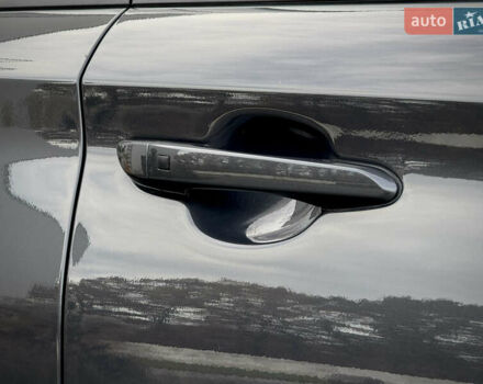 Серый Хендай Kona Electric, объемом двигателя 0 л и пробегом 87 тыс. км за 19552 $, фото 27 на Automoto.ua