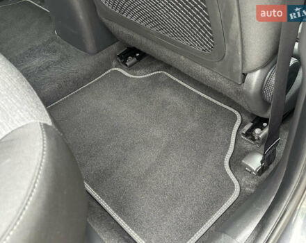 Сірий Хендай Kona Electric, об'ємом двигуна 0 л та пробігом 52 тис. км за 16450 $, фото 61 на Automoto.ua