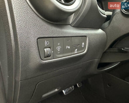 Сірий Хендай Kona Electric, об'ємом двигуна 0 л та пробігом 44 тис. км за 17600 $, фото 43 на Automoto.ua