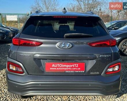 Сірий Хендай Kona Electric, об'ємом двигуна 0 л та пробігом 83 тис. км за 19900 $, фото 29 на Automoto.ua