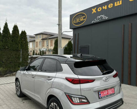 Серый Хендай Kona Electric, объемом двигателя 0 л и пробегом 63 тыс. км за 18450 $, фото 10 на Automoto.ua