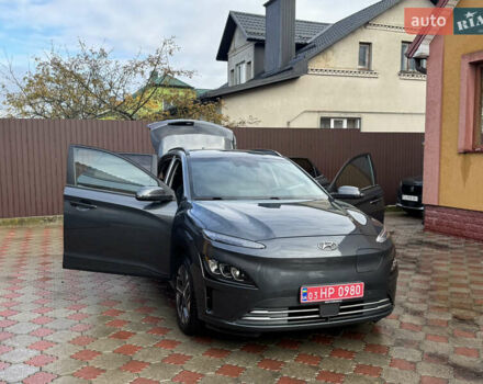 Серый Хендай Kona Electric, объемом двигателя 0 л и пробегом 77 тыс. км за 15999 $, фото 23 на Automoto.ua