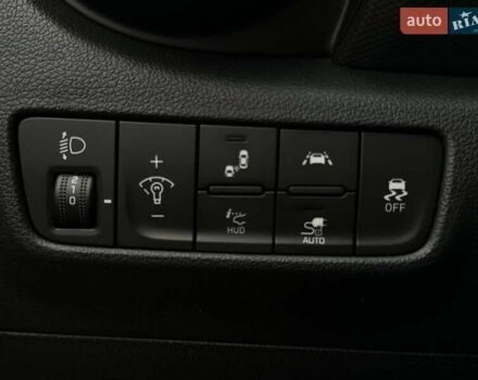 Серый Хендай Kona Electric, объемом двигателя 0 л и пробегом 65 тыс. км за 19900 $, фото 43 на Automoto.ua