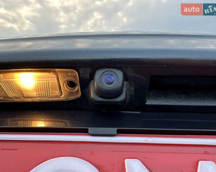 Сірий Хендай Kona Electric, об'ємом двигуна 0 л та пробігом 23 тис. км за 17900 $, фото 16 на Automoto.ua