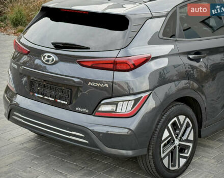 Серый Хендай Kona Electric, объемом двигателя 0 л и пробегом 87 тыс. км за 19552 $, фото 42 на Automoto.ua