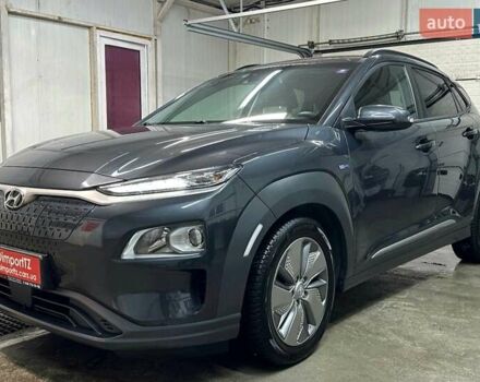 Серый Хендай Kona Electric, объемом двигателя 0 л и пробегом 65 тыс. км за 19900 $, фото 21 на Automoto.ua