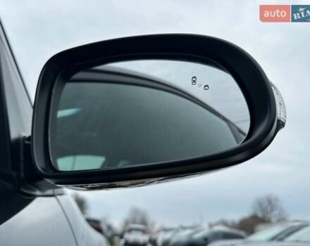 Серый Хендай Kona Electric, объемом двигателя 0 л и пробегом 65 тыс. км за 19900 $, фото 17 на Automoto.ua