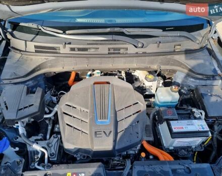 Серый Хендай Kona Electric, объемом двигателя 0 л и пробегом 42 тыс. км за 21500 $, фото 36 на Automoto.ua