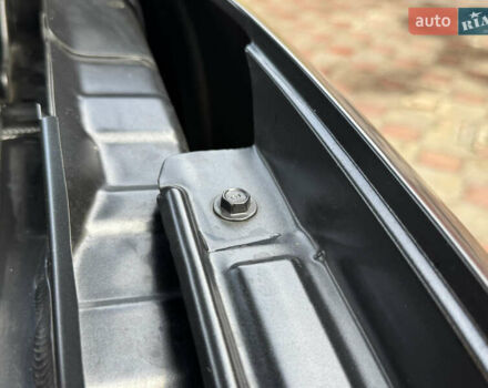 Серый Хендай Kona Electric, объемом двигателя 0 л и пробегом 77 тыс. км за 15999 $, фото 40 на Automoto.ua