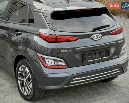 Серый Хендай Kona Electric, объемом двигателя 0 л и пробегом 87 тыс. км за 19552 $, фото 40 на Automoto.ua