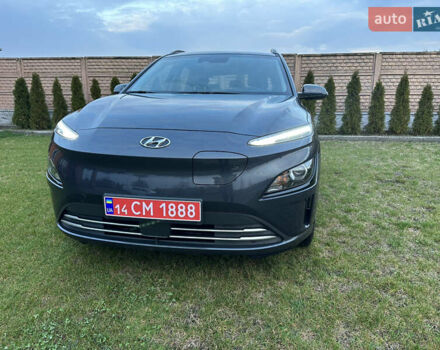 Сірий Хендай Kona Electric, об'ємом двигуна 0 л та пробігом 23 тис. км за 17900 $, фото 1 на Automoto.ua
