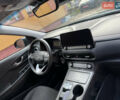 Серый Хендай Kona Electric, объемом двигателя 0 л и пробегом 77 тыс. км за 15999 $, фото 37 на Automoto.ua