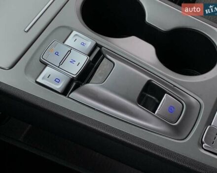 Сірий Хендай Kona Electric, об'ємом двигуна 0 л та пробігом 47 тис. км за 17355 $, фото 52 на Automoto.ua