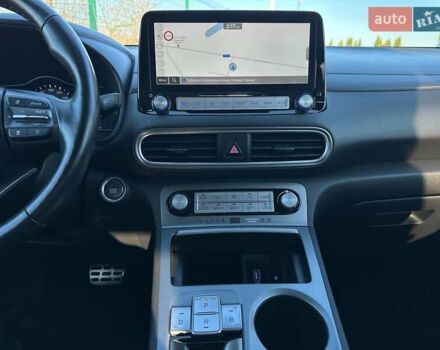 Сірий Хендай Kona Electric, об'ємом двигуна 0 л та пробігом 83 тис. км за 19900 $, фото 63 на Automoto.ua