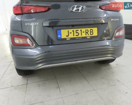 Серый Хендай Kona Electric, объемом двигателя 0 л и пробегом 130 тыс. км за 17950 $, фото 9 на Automoto.ua