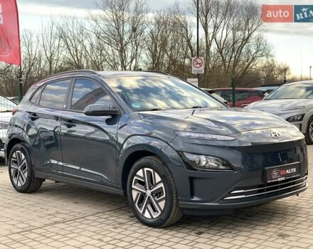 Сірий Хендай Kona Electric, об'ємом двигуна 0 л та пробігом 47 тис. км за 17355 $, фото 4 на Automoto.ua