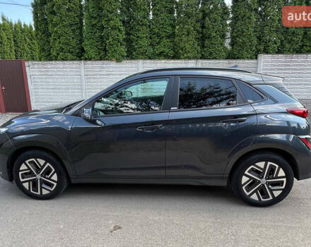 Серый Хендай Kona Electric, объемом двигателя 0 л и пробегом 30 тыс. км за 18000 $, фото 1 на Automoto.ua