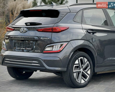 Серый Хендай Kona Electric, объемом двигателя 0 л и пробегом 87 тыс. км за 19552 $, фото 16 на Automoto.ua