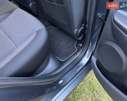 Сірий Хендай Kona Electric, об'ємом двигуна 0 л та пробігом 23 тис. км за 17900 $, фото 12 на Automoto.ua