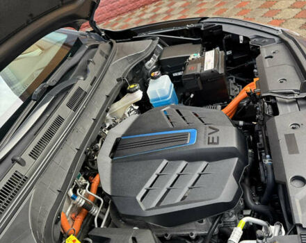 Серый Хендай Kona Electric, объемом двигателя 0 л и пробегом 77 тыс. км за 15999 $, фото 43 на Automoto.ua