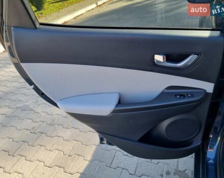 Серый Хендай Kona Electric, объемом двигателя 0 л и пробегом 42 тыс. км за 21500 $, фото 21 на Automoto.ua