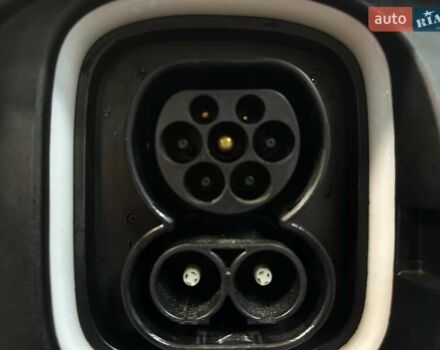 Серый Хендай Kona Electric, объемом двигателя 0 л и пробегом 65 тыс. км за 19900 $, фото 35 на Automoto.ua