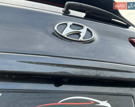 Серый Хендай Kona Electric, объемом двигателя 0 л и пробегом 72 тыс. км за 20154 $, фото 17 на Automoto.ua