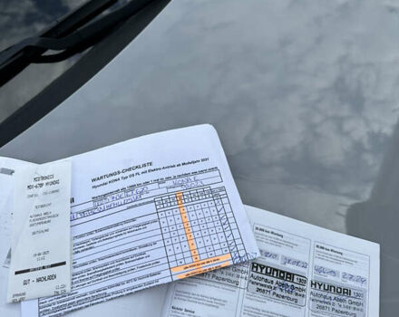 Серый Хендай Kona Electric, объемом двигателя 0 л и пробегом 63 тыс. км за 18450 $, фото 49 на Automoto.ua