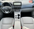 Серый Хендай Kona Electric, объемом двигателя 0 л и пробегом 72 тыс. км за 20154 $, фото 51 на Automoto.ua